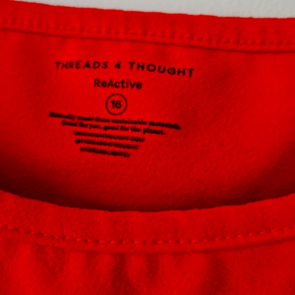 Red crop top - Picture 2 of 4